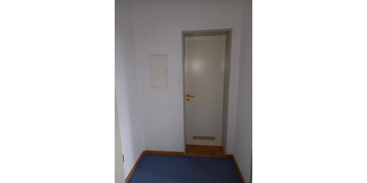 Etagenwohnung Saalfeld (Saale) - 2 Zimmer, 54 m&sup2;, 320&euro; | Angebot:24441348