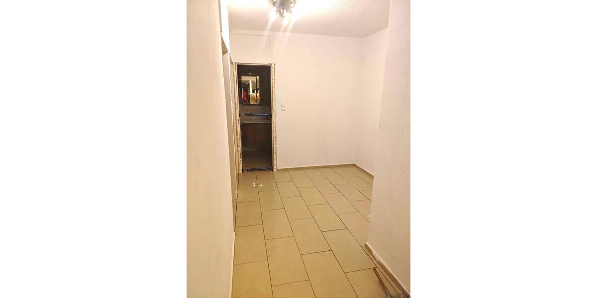 Etagenwohnung Roding - 1 Zimmer, 14 m&sup2;, 330&euro; | Angebot:24813904