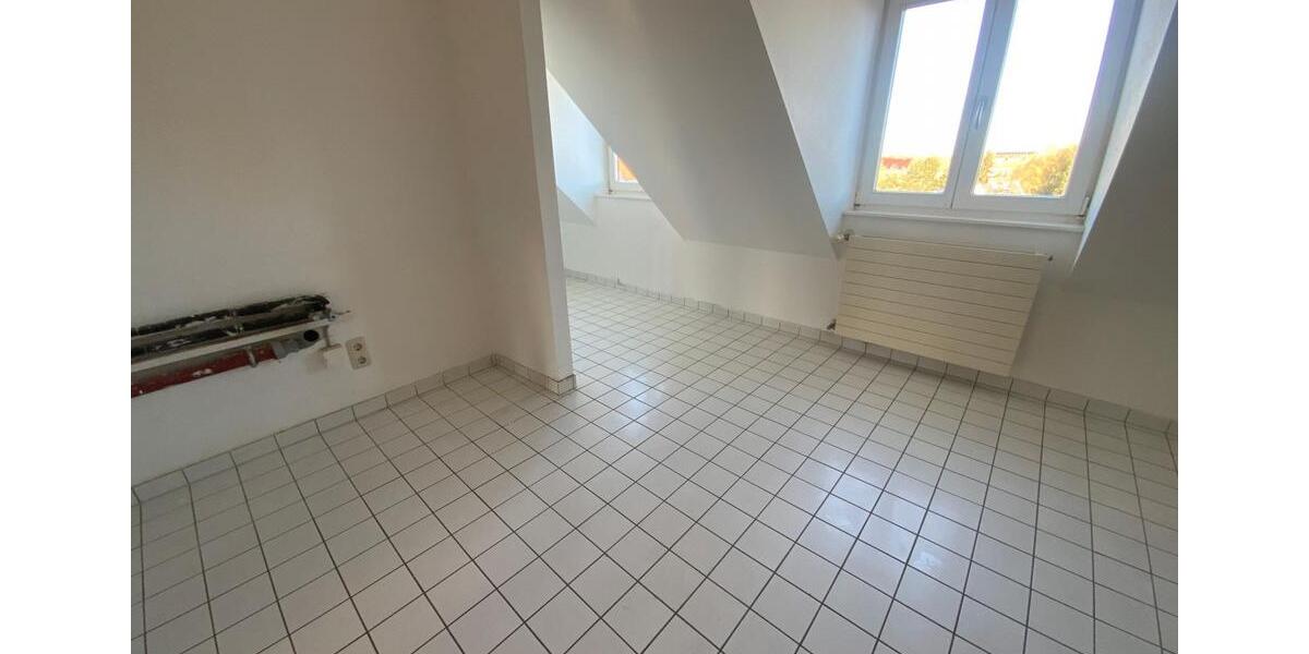 Dachgeschoßwohnung Zörbig - 5 Zimmer, 206 m&sup2;, 1.130&euro; | Angebot:20092302