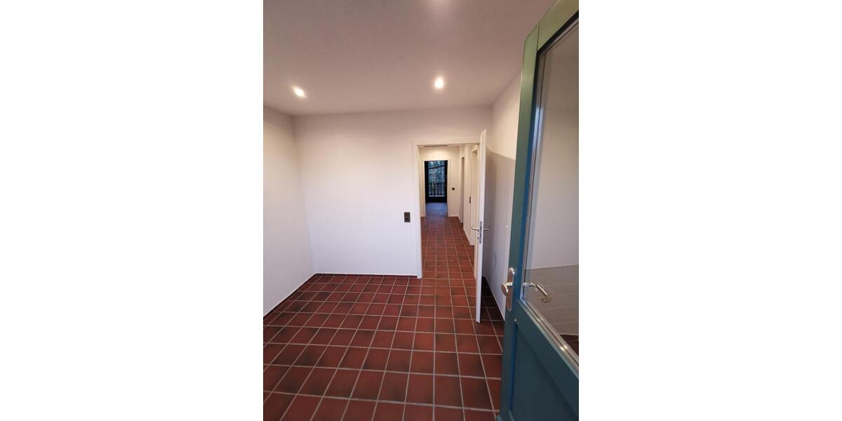 Dachgeschoßwohnung Garrel - 6 Zimmer, 120 m&sup2;, 850&euro; | Angebot:25631775