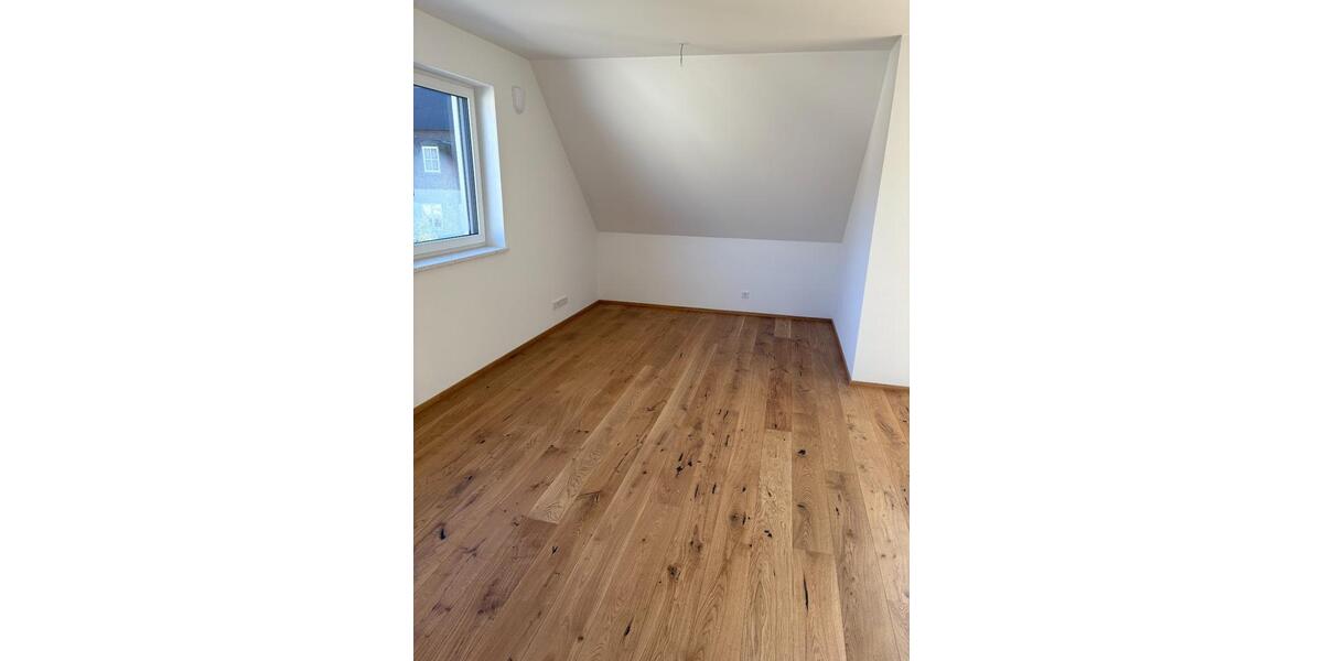 Hochwertig ausgestattete barrierefreie 2-Zimmer DG-Wohnung 2 zimmer