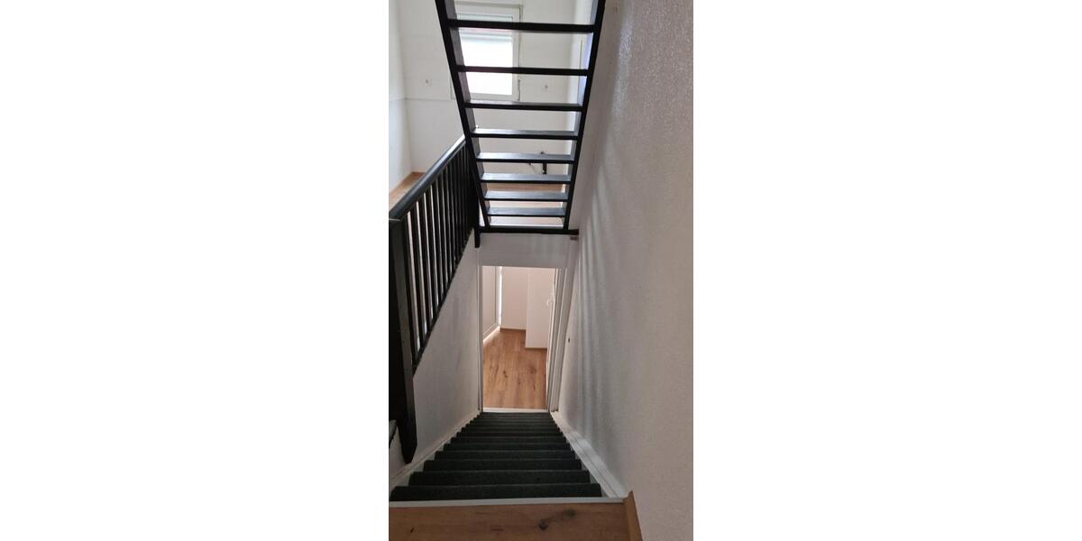 Etagenwohnung Mühlacker - 3 Zimmer, 65 m&sup2;, 775&euro; | Angebot:25354003