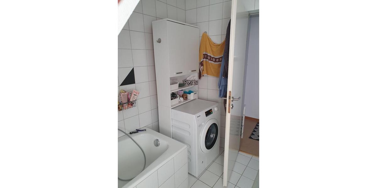 Dachgeschoßwohnung Amberg - 2 Zimmer, 60 m&sup2;, 670&euro; | Angebot:26176809