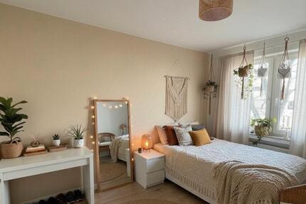 Wohnen auf Zeit Düsseldorf Stadtmitte - 1 Zimmer, 100 m&sup2;, 95&euro; | Angebot:25895422