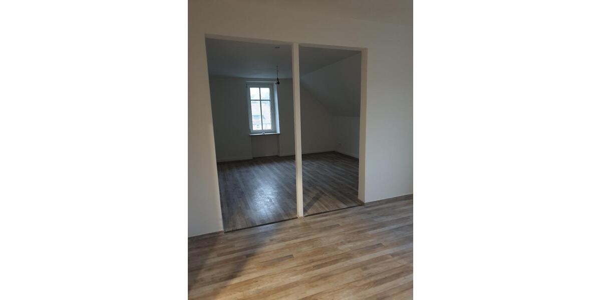 Maisonettenwohnung Steinwenden - 5 Zimmer, 145 m&sup2;, 1.160&euro; | Angebot:25343636