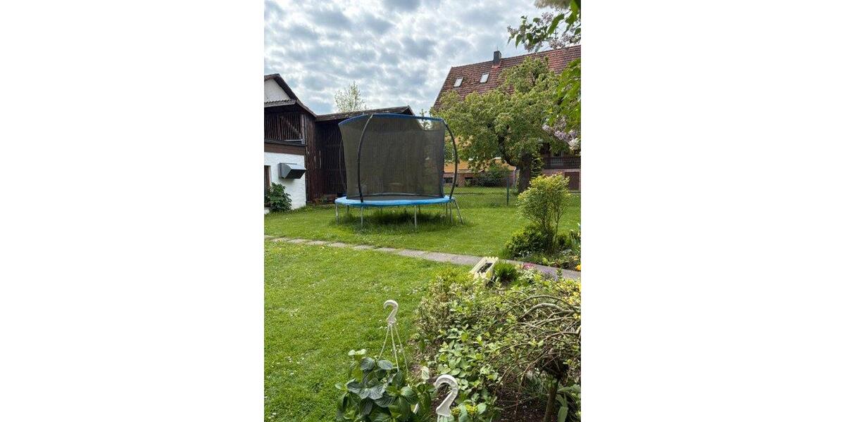 Dachgeschoßwohnung Zeitlofs - 5 Zimmer, 140 m&sup2;, 695&euro; | Angebot:26516755