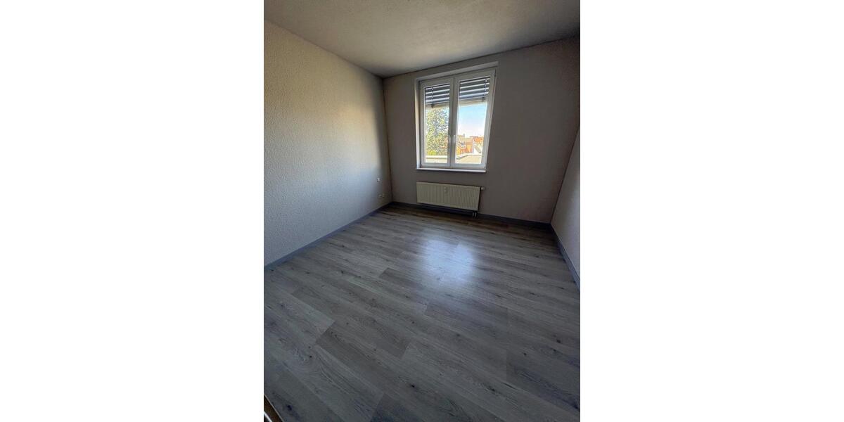Etagenwohnung Freiberg - 4 Zimmer, 97 m&sup2;, 630&euro; | Angebot:26368531