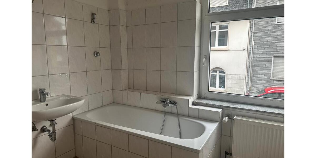 Erdgeschoßwohnung Remscheid Reinshagen - 4 Zimmer, 81 m&sup2;, 447&euro; | Angebot:26660198