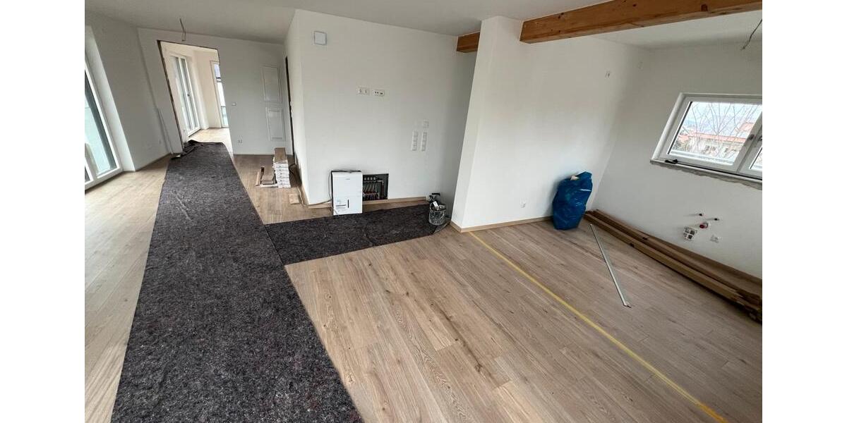 Moderne 2,5-Zimmerwohnung mit 42qm Dachterrasse im KFW-40+ Neubau 2.5 zimmer