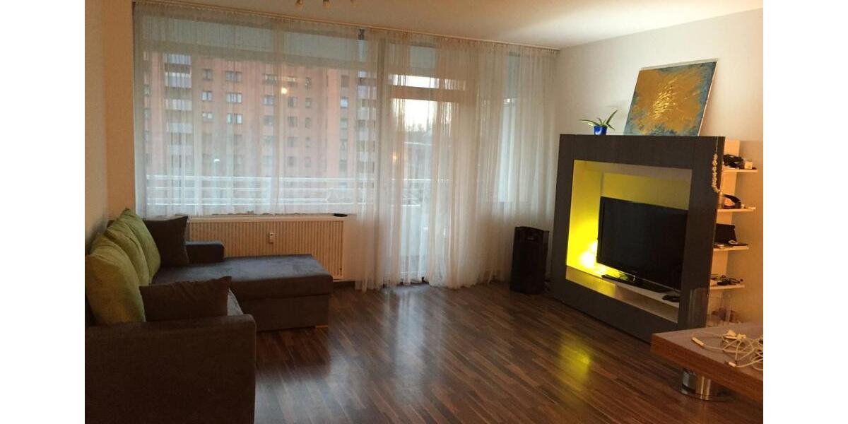 Etagenwohnung Neuss - 2 Zimmer, 65 m&sup2;, 780&euro; | Angebot:26459559