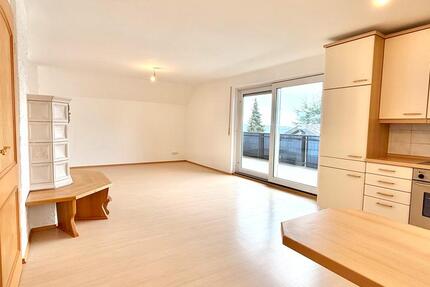 Wohnung Üchtelhausen - 3 Zimmer, 102 m&sup2;, 800&euro; | Angebot:24844634