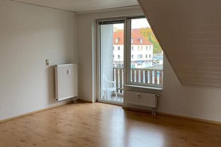Renovierte Wohnung mit Einbauküche 2 zimmer