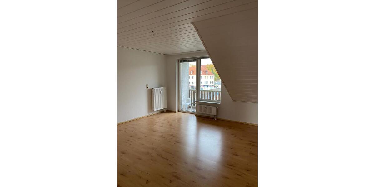 Renovierte Wohnung mit Einbauküche 2 zimmer