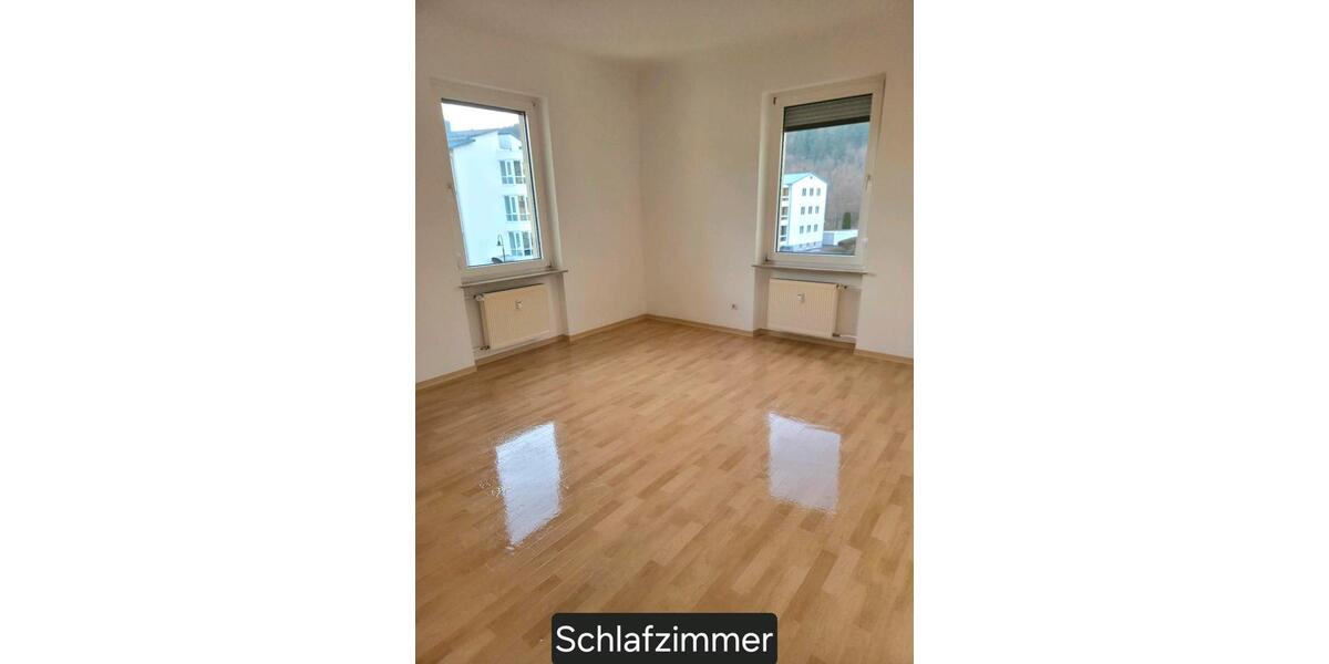 Etagenwohnung Bad Brückenau - 3 Zimmer, 85 m&sup2;, 600&euro; | Angebot:24840068