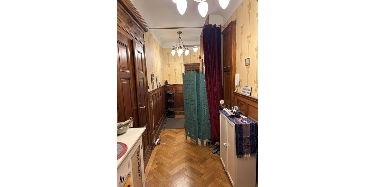 Etagenwohnung Köthen (Anhalt) - 6 Zimmer, 200 m&sup2;, 950&euro; | Angebot:26671069