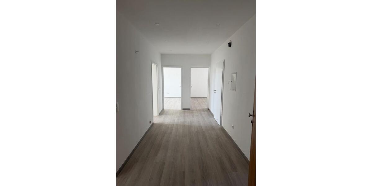 Erdgeschoßwohnung Hameln Kernstadt - 4 Zimmer, 105 m&sup2;, 880&euro; | Angebot:26024706