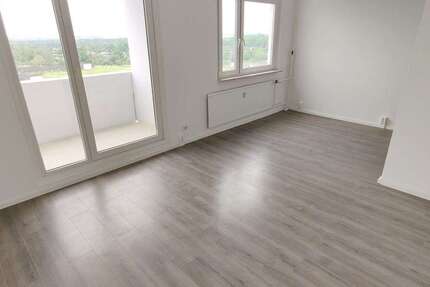 Wohnung zum Mieten in Halle 850 € 119 m² 6 zimmer