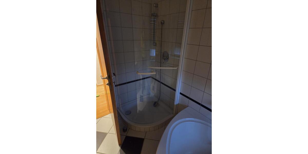 Moderne 3 Zimmer Dachgeschosswohnung mit EBK in Niederaula 3 zimmer