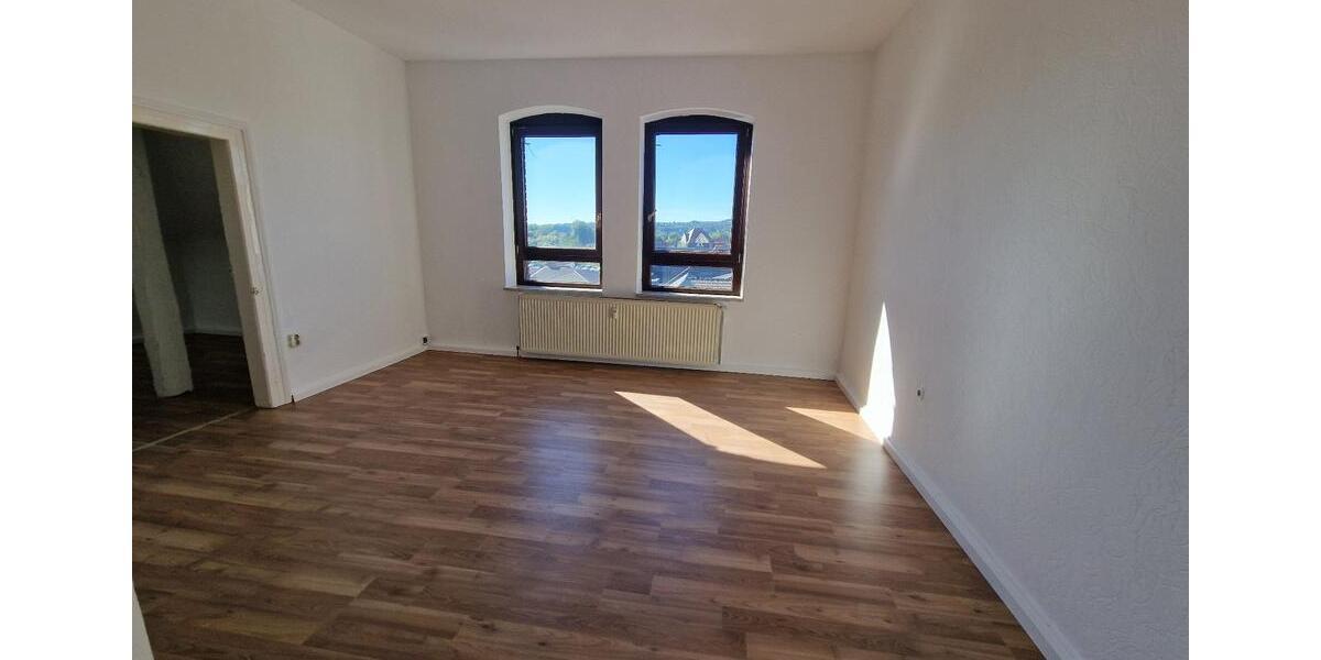 Dachgeschoßwohnung Bad Hersfeld - 5 Zimmer, 116 m&sup2;, 889&euro; | Angebot:25745440