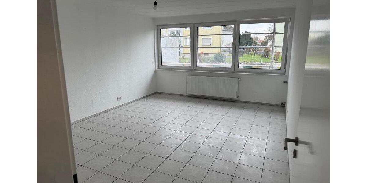Erdgeschoßwohnung Philippsburg - 4 Zimmer, 92 m&sup2;, 1.100&euro; | Angebot:25306774