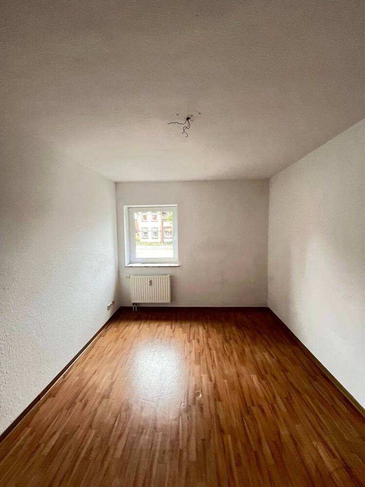 Kleine, gepflegte 2,5-Zimmer-Wohnung für die kleine Familie!