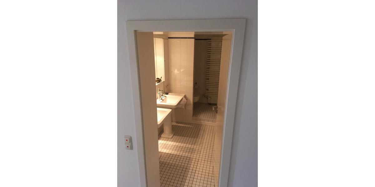 Etagenwohnung Strausberg - 4 Zimmer, 152 m&sup2;, 1.749&euro; | Angebot:23818039