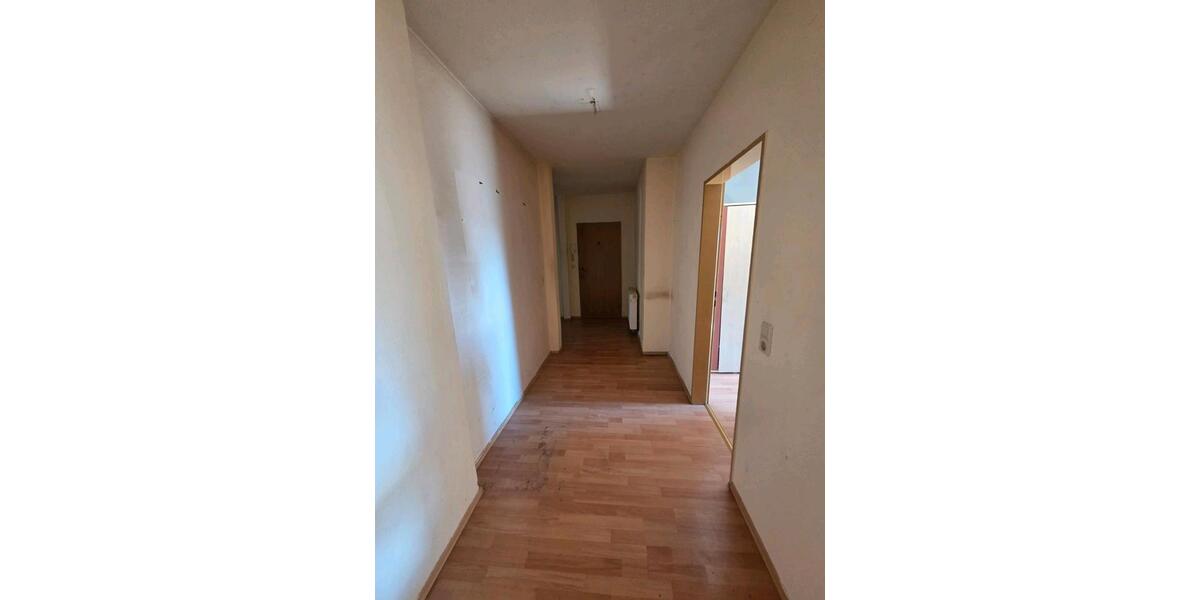 Etagenwohnung Spremberg - 4 Zimmer, 100 m&sup2;, 700&euro; | Angebot:26567009