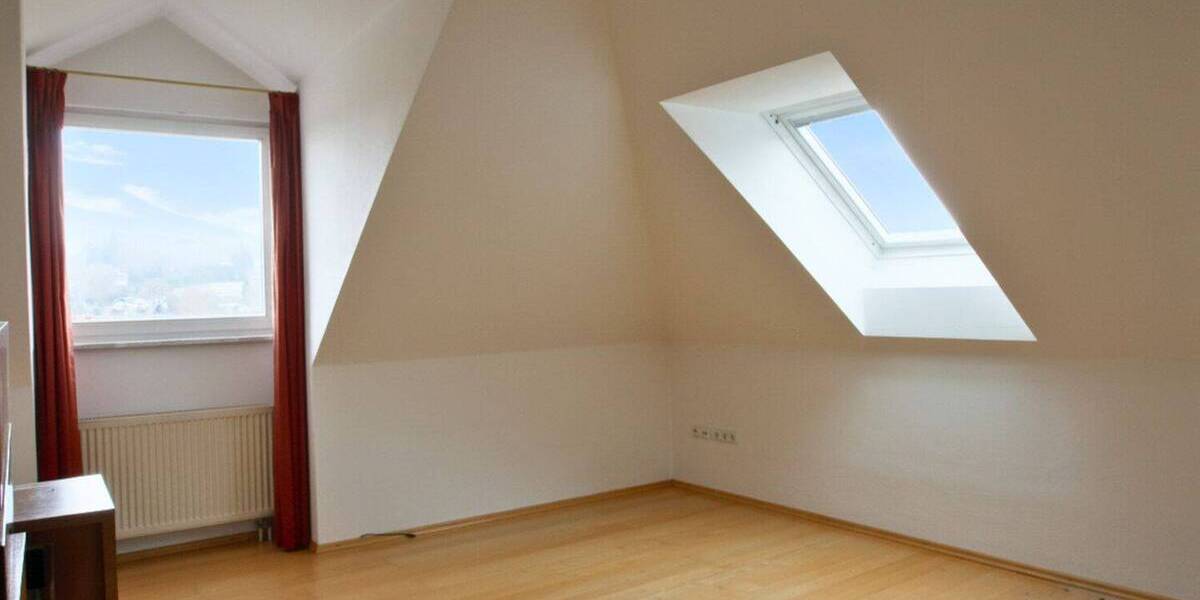 Etagenwohnung Feldafing - 3 Zimmer, 116 m&sup2;, 1.965&euro; | Angebot:26798717