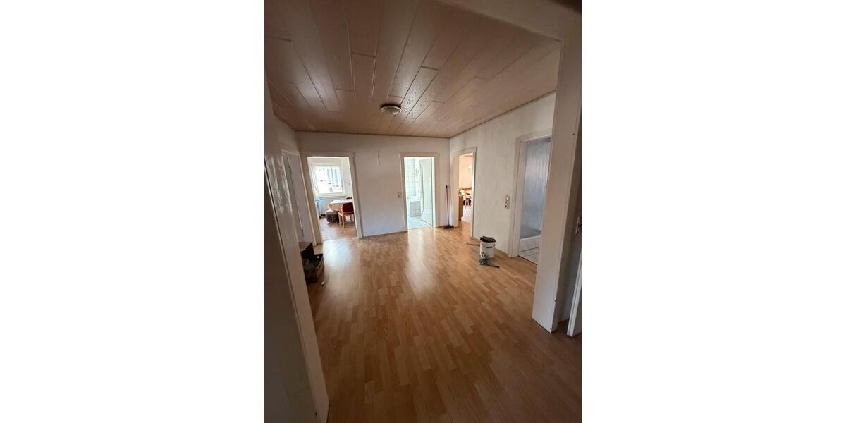 Haus zu vermieten 290qm auch Gewerbe möglich Halle Garten Wohnung 7 zimmer