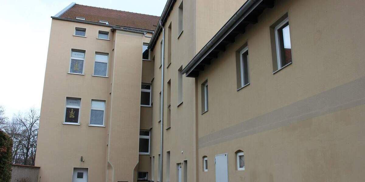 Etagenwohnung Weißenfels - 4 Zimmer, 104 m&sup2;, 675&euro; | Angebot:24834265