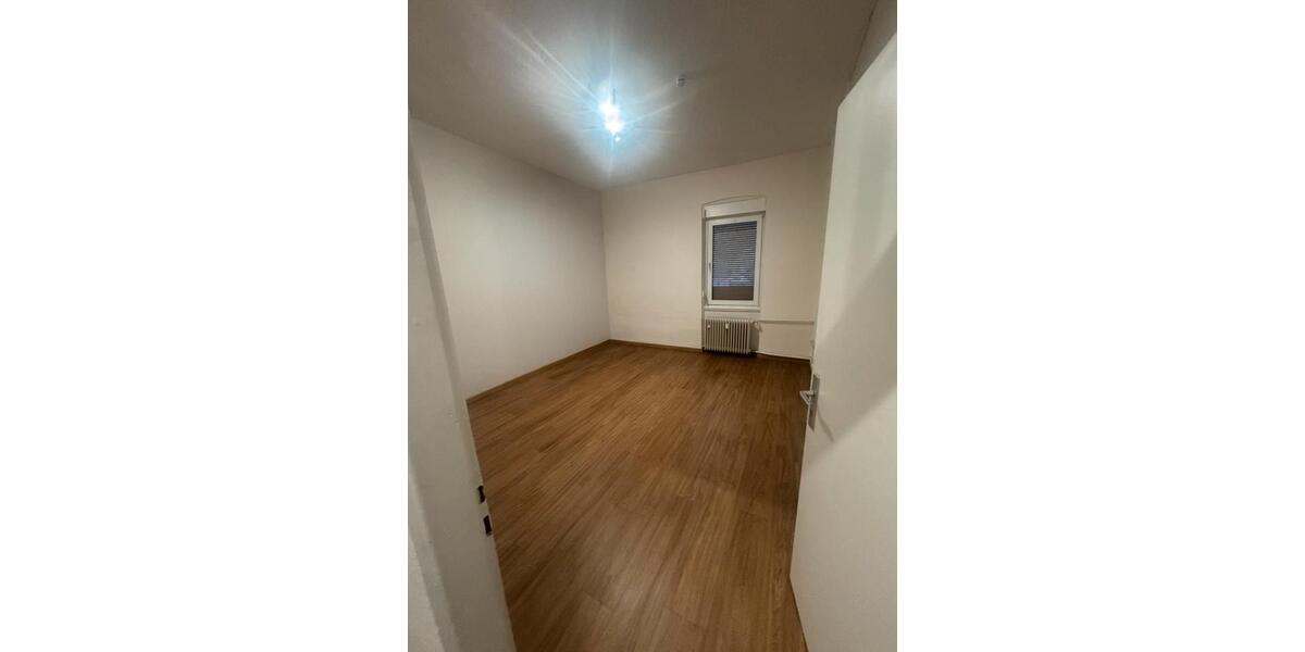 Etagenwohnung Namborn - 5 Zimmer, 120 m&sup2;, 950&euro; | Angebot:26693699