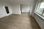 Modernisierte 3-ZKB-BalkonWohnung in der 11. Etage eines Hochhauses im Europaviertel zu vermieten!
