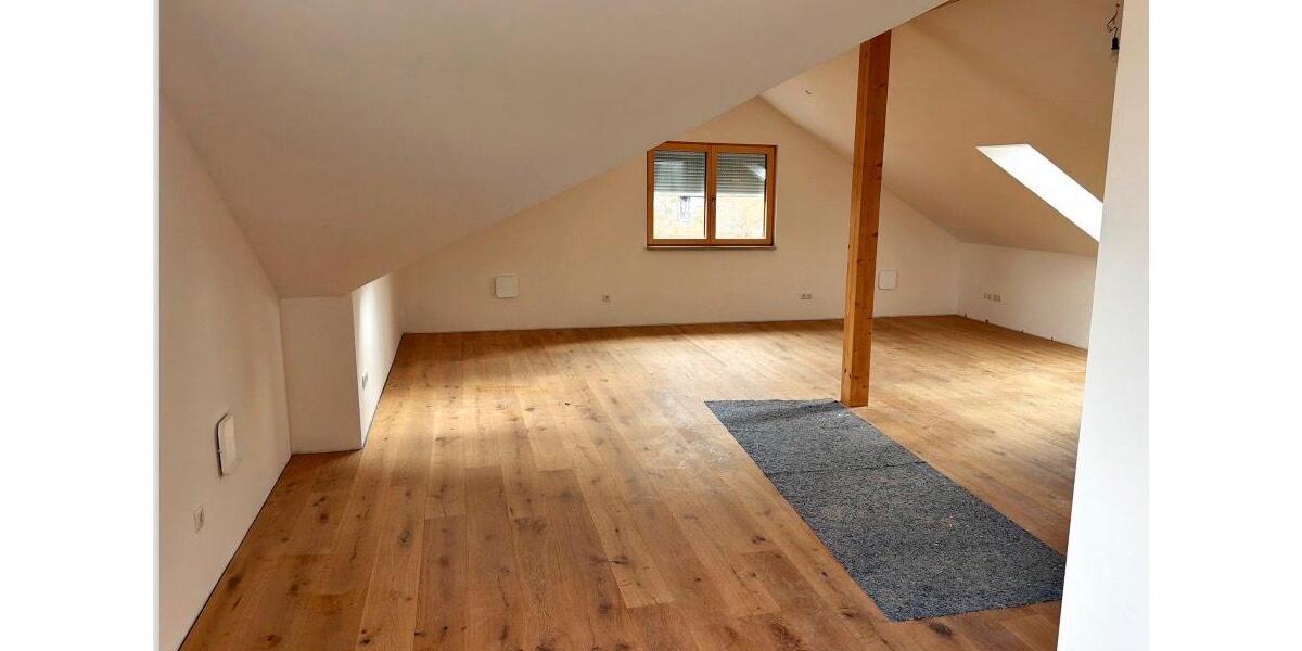 Dachgeschoßwohnung Kraiburg am Inn - 2 Zimmer, 75 m&sup2;, 980&euro; | Angebot:25940423