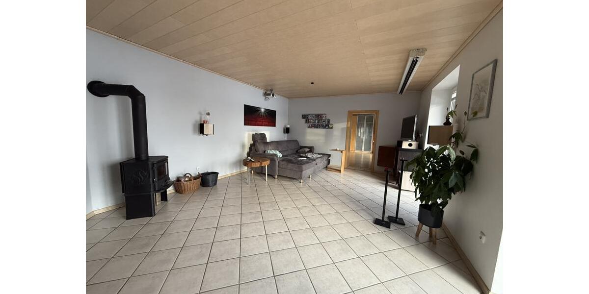 Doppelhaushälfte Liebenau - 5 Zimmer, 170 m&sup2;, 1.200&euro; | Angebot:24748977