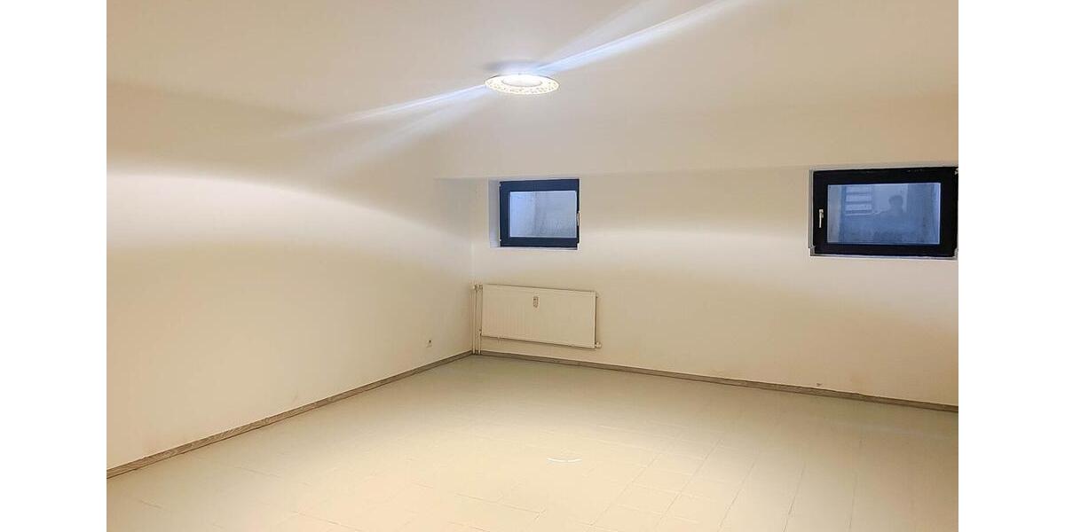 Erdgeschoßwohnung Meerbusch Necklenbroich - 5 Zimmer, 153 m&sup2;, 2.450&euro; | Angebot:25379009