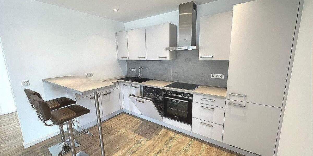 Etagenwohnung Trier Innenstadt - 2 Zimmer, 97 m&sup2;, 1.330&euro; | Angebot:26657282