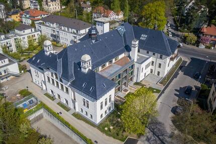 2-Raumwohnung voll möbliert in stilvoller Wohnanlage Am Weißen Adler zimmer