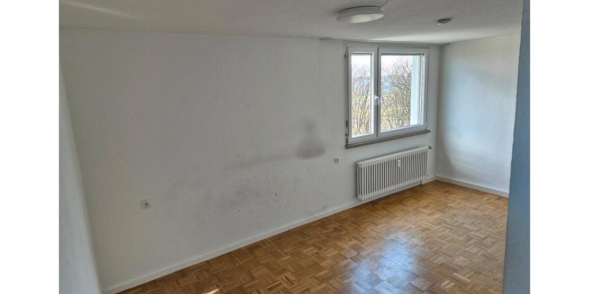 Etagenwohnung Stuttgart Birkach - 5 Zimmer, 137 m&sup2;, 1.900&euro; | Angebot:25965644