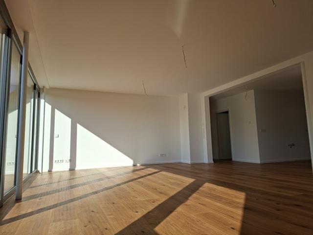 Etagenwohnung Kelkheim (Taunus) - 3.5 Zimmer, 117 m&sup2;, 2.250&euro; | Angebot:26618611