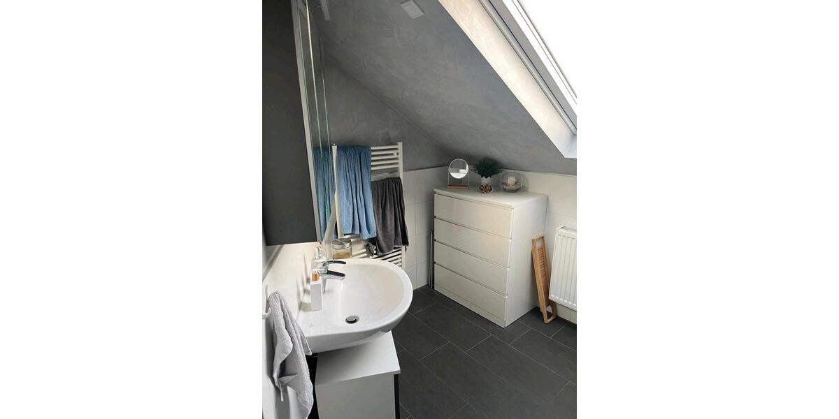 Dachgeschoßwohnung Großheubach - 2 Zimmer, 49 m&sup2;, 570&euro; | Angebot:26042048