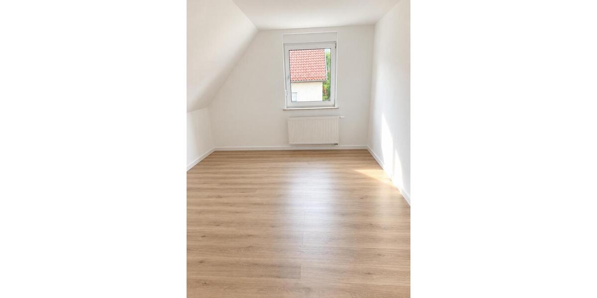 Einfamilienhaus Lübbecke - 4 Zimmer, 100 m&sup2;, 1.150&euro; | Angebot:27615799