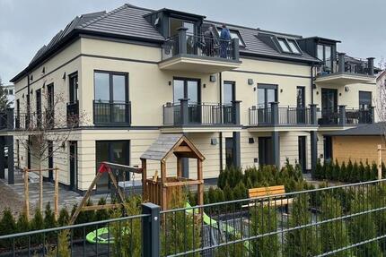 NEUBAU 2023 ☼ Einziehen nur mit Ihren Koffern ☼ möblierte 2-Zimmer- Wohnung ☼ großer Balkon ☼ 2 zimmer