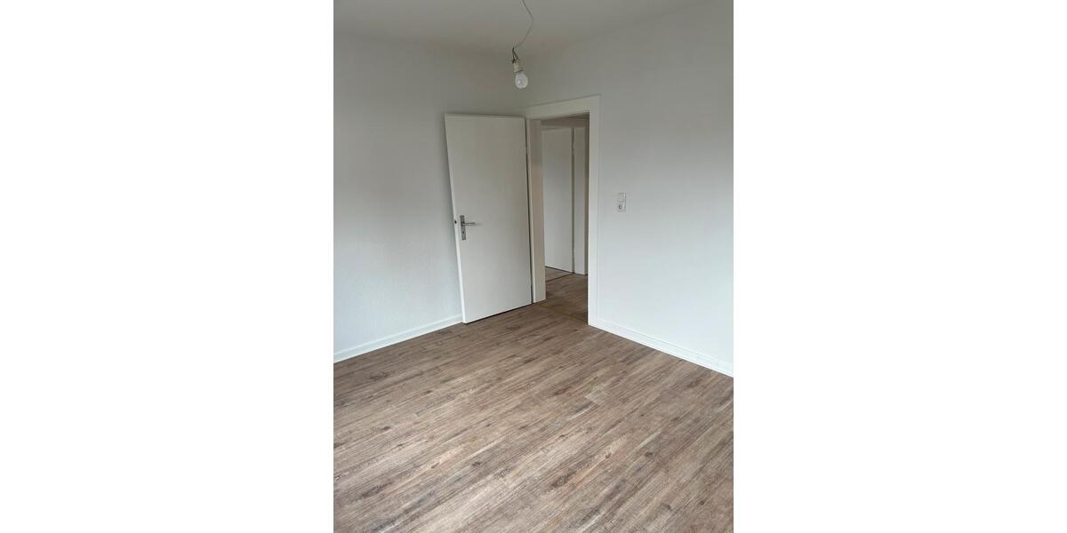 Etagenwohnung Kreuztal - 5 Zimmer, 100 m&sup2;, 790&euro; | Angebot:26689289