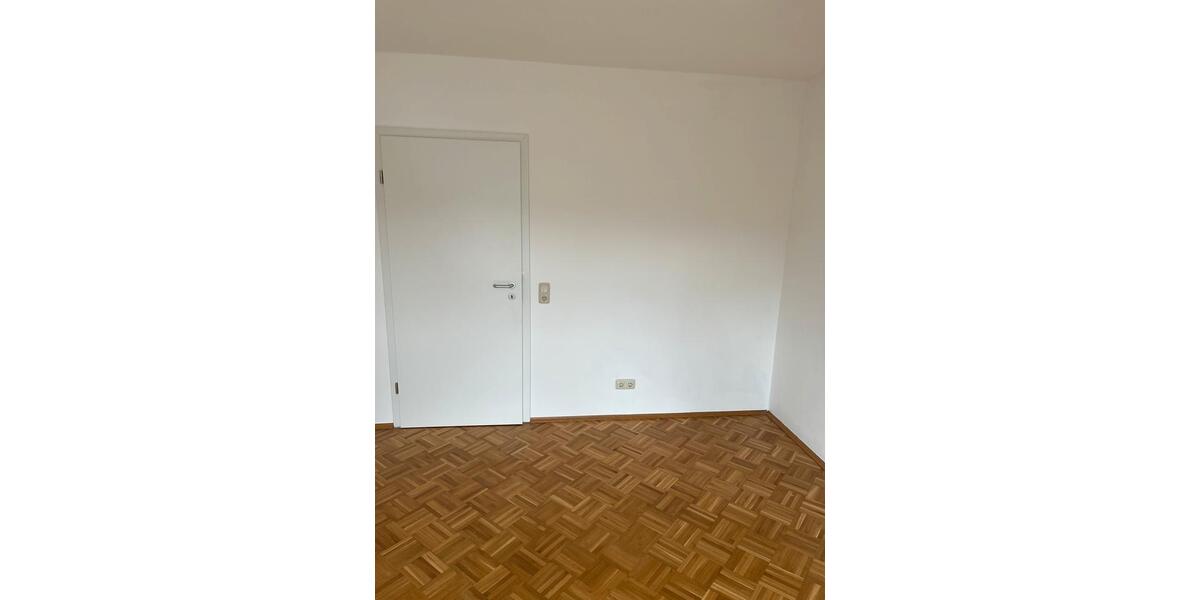 Dachgeschoßwohnung Mücke - 4 Zimmer, 75 m&sup2;, 800&euro; | Angebot:25656942