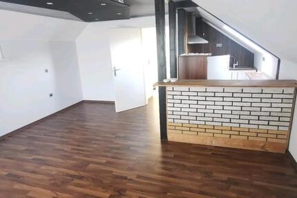 Dachgeschoßwohnung 50 m2 zimmer