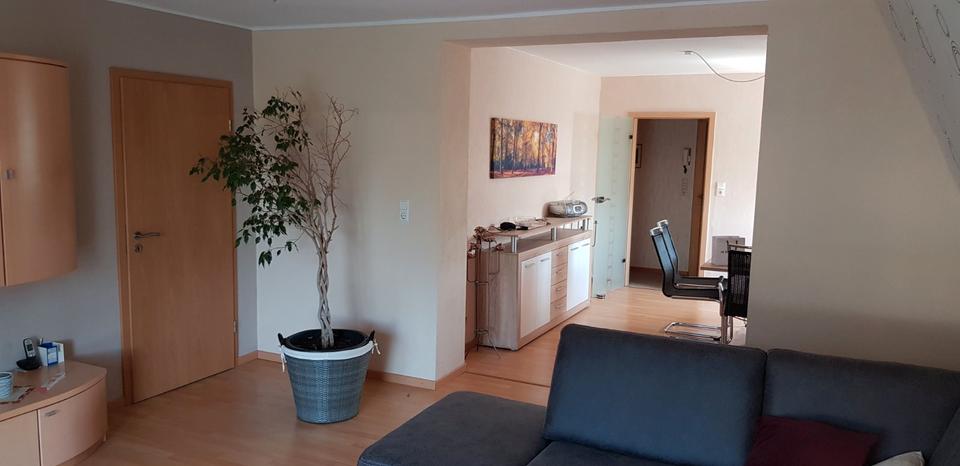 Dachgeschoßwohnung Werdohl - 4 Zimmer, 98 m&sup2;, 600&euro; | Angebot:26148087