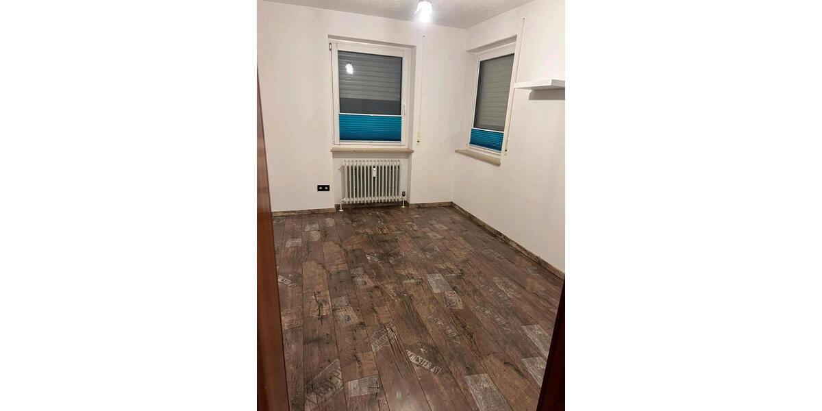 Etagenwohnung Westhausen - 3.5 Zimmer, 87 m&sup2;, 1.200&euro; | Angebot:26534603