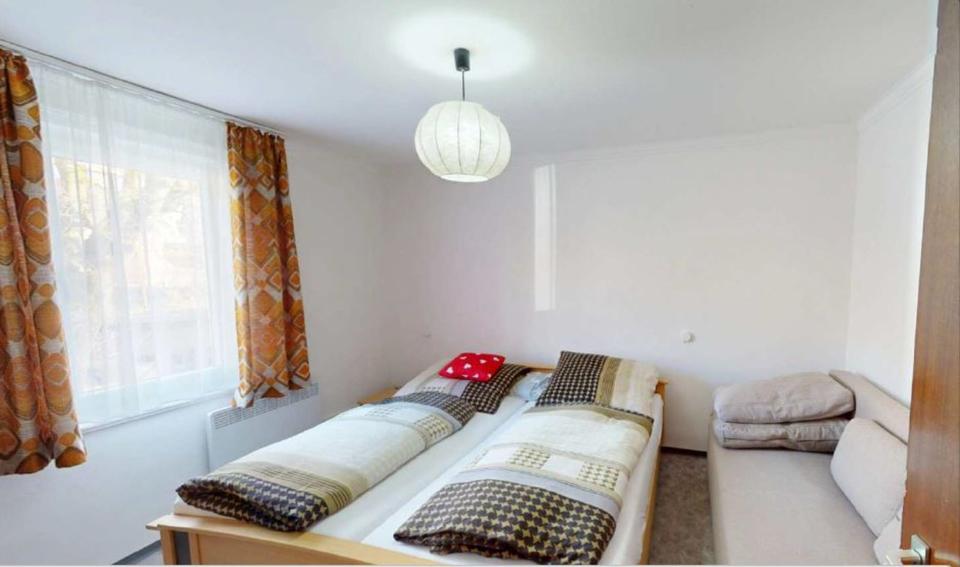 Etagenwohnung Altensteig - 3 Zimmer, 71 m&sup2;, 680&euro; | Angebot:25400811