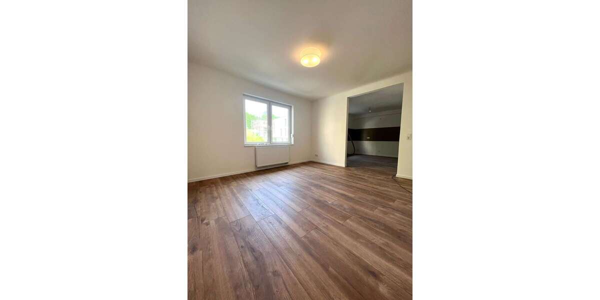 Moderne 4-Zimmer-Wohnung in Ensheim – saniert, hell und ab 01.08. verfügbar - Etagenwohnung Saarbrücken-Halberg Ensheim | Angebot:26986113