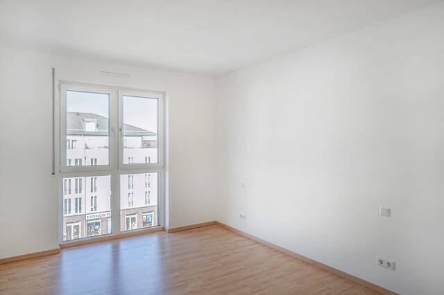 Barrierefreies Wohnen: Lichtdurchfluteter 3-Zimmer Erstbezug